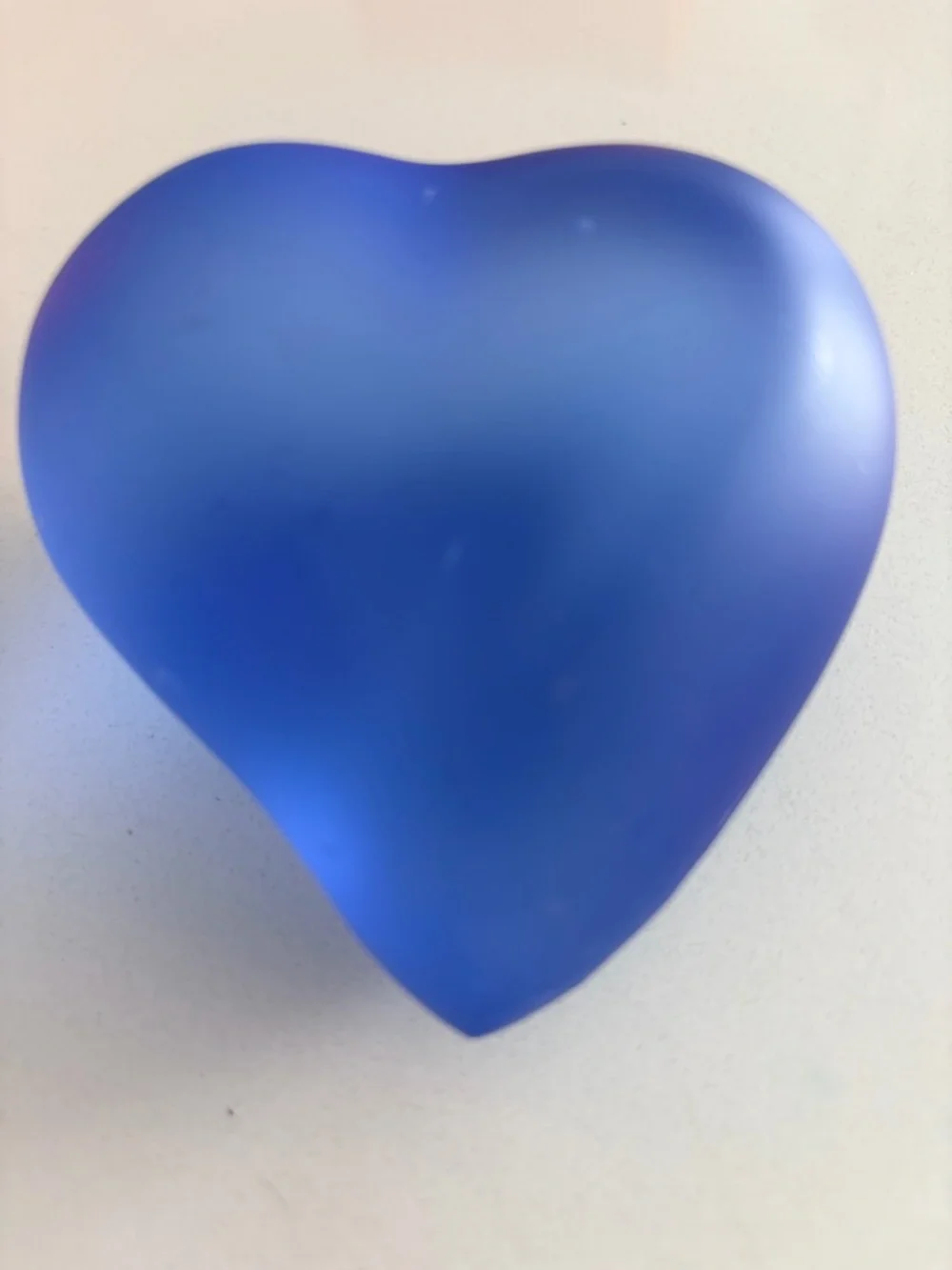 Kosta Boda Bertil Vallien (Heartbeat 2001) Frosted Blue Glass Sculpture